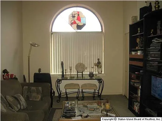 Sold by Joan Camerlengo Realty LLC | media 21