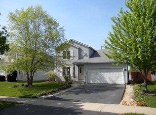 1311 Cottonwood Dr, Aurora, IL 60506