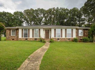 405 Oak Hill Ave, Sheffield, AL 35660
