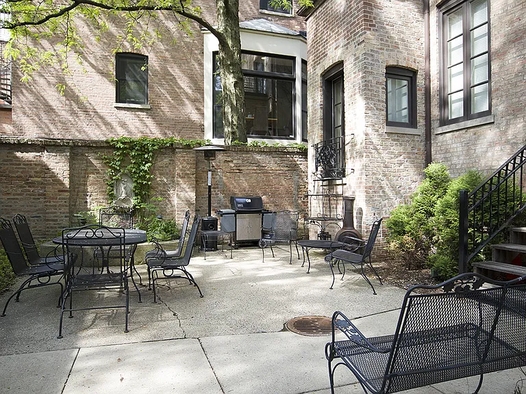 1228 N Dearborn St #2 — Photo 41