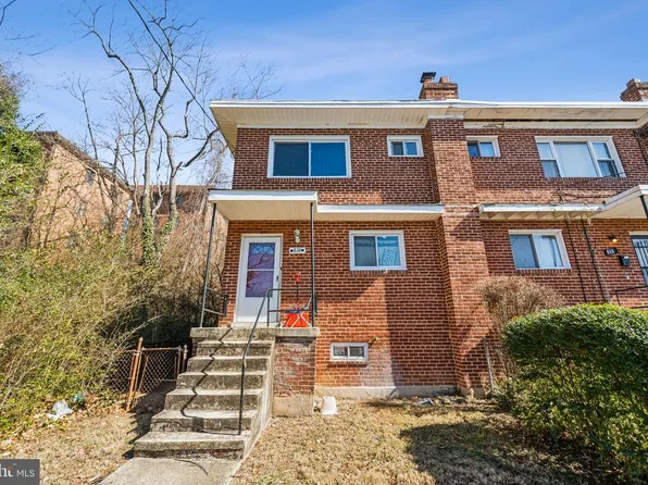 818 Neptune Ave, Oxon Hill, MD 20745