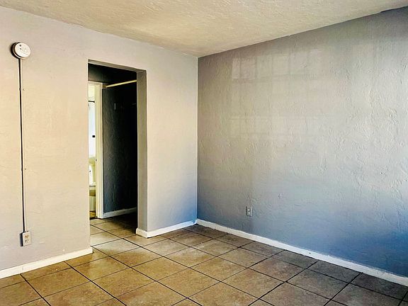 2nd image of 1210 NW 2nd Ave APT 3
