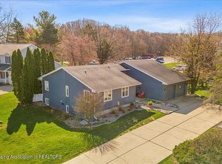 3191 Old Hickory Trl, Dewitt, MI 48820