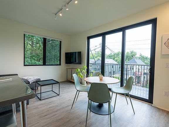 3rd image of 2716 Grand Ave S #204