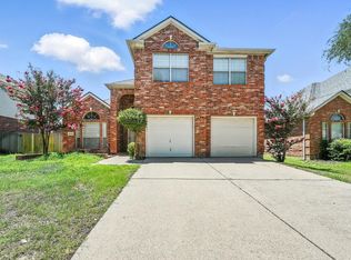 5376 Lake Chelen Dr, Fort Worth, TX 76137