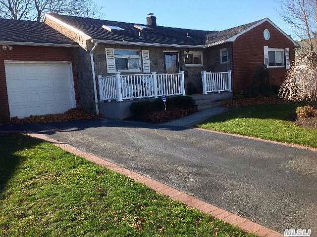1st image of 68 Thorman Ave