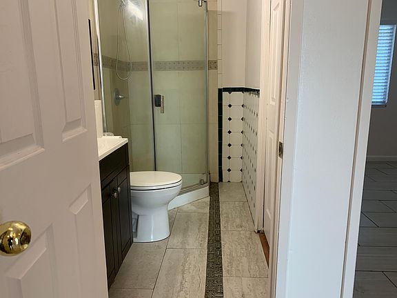 3rd image of 568 Habbitts Ct
