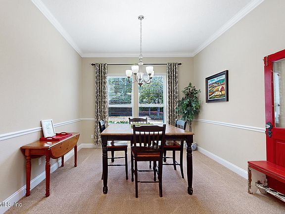 5th image of 15 MYRTLE BROOK Bend