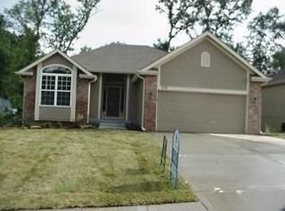 639 NE 99th St, Kansas City, MO 64155