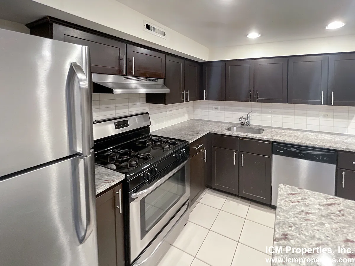 Building Photo - 859 W Lill Ave #1