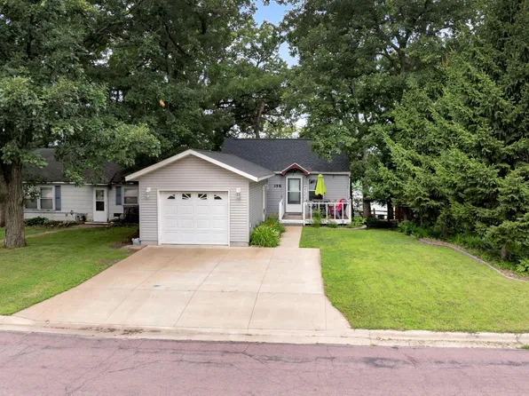 358 E Amber Lake Dr, Fairmont, MN 56031