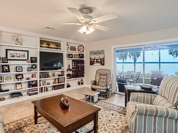 5th image of 32735 Lakeshore Dr