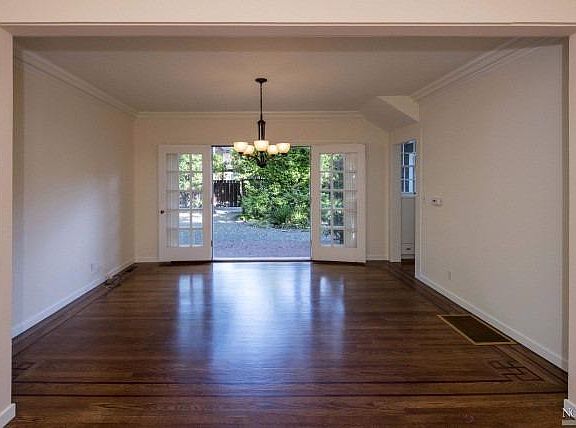 5th image of 10 Southwood Ave