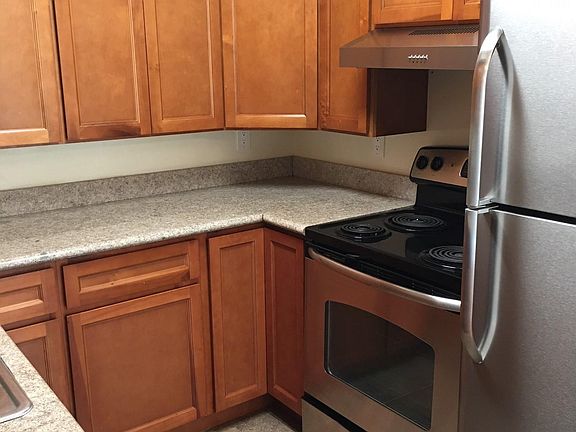 2nd image of 1345 Saratoga Ave APT 2