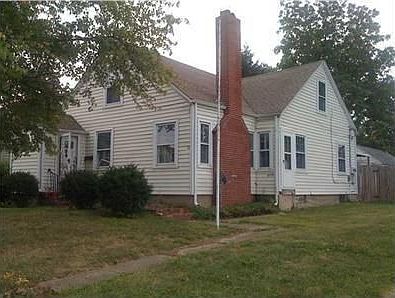 2nd image of 615 E Market St