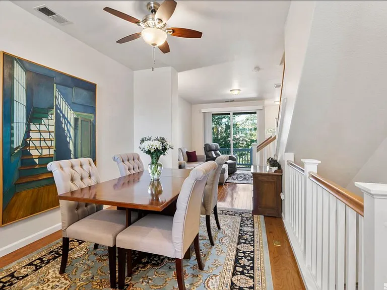 2212 Grosvenor Park Pl — Photo 4