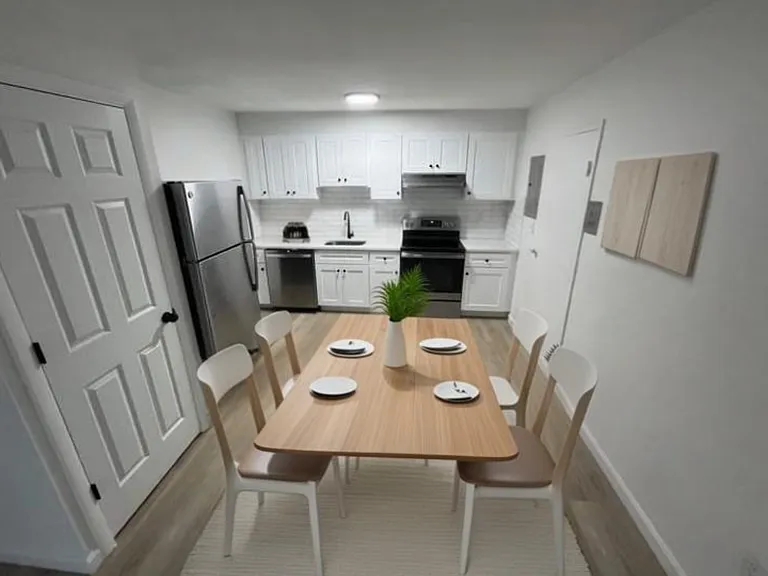 31 Vine Street — Photo 9
