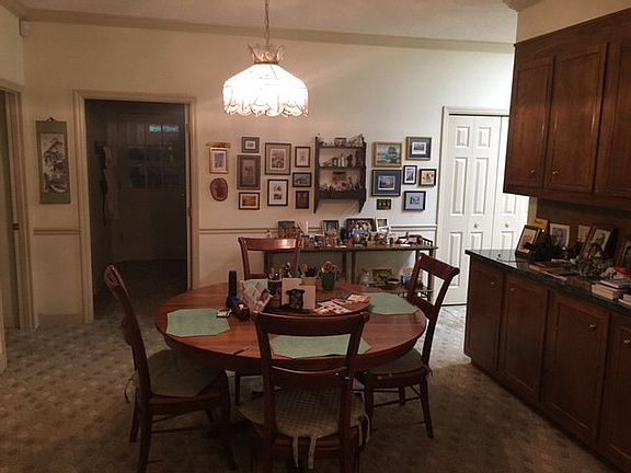 5th image of 239 Horseshoe Dr