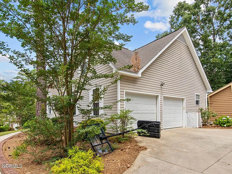 255 W Hedgelawn Way — Photo 25