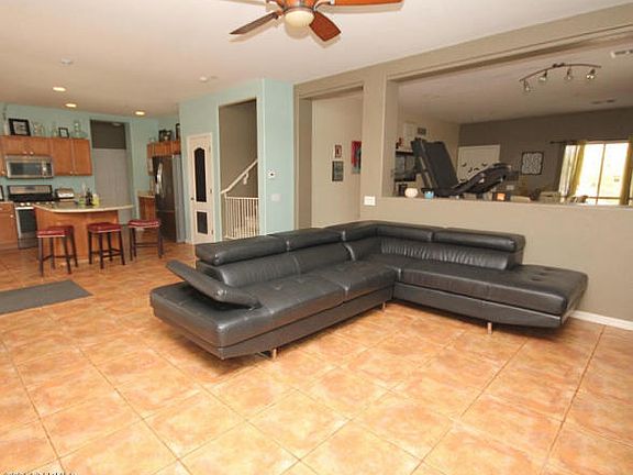 4th image of 885 W Vuelta Olivero