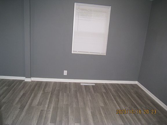 3rd image of 4212 Lesley Ave