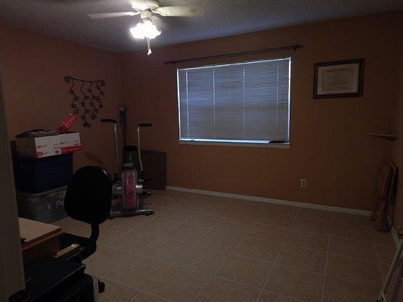 3rd image of 1116 Ash Dr