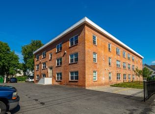 11 Ashton Pl, Methuen, MA 01844