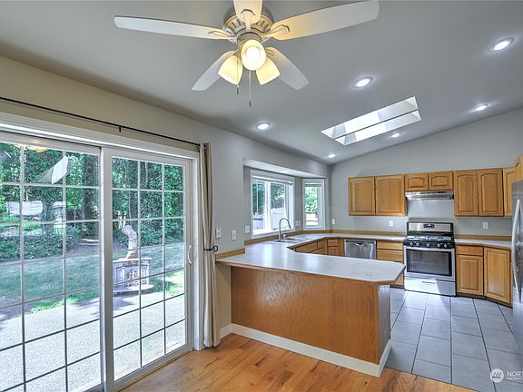 2nd image of 6123 Lido Court SW