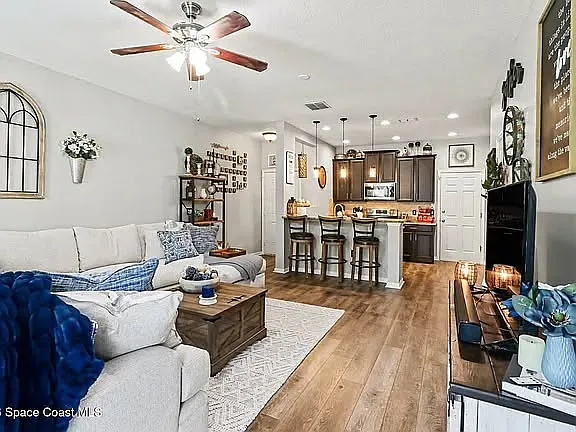 1560 Purple Plum Ln — Photo 3