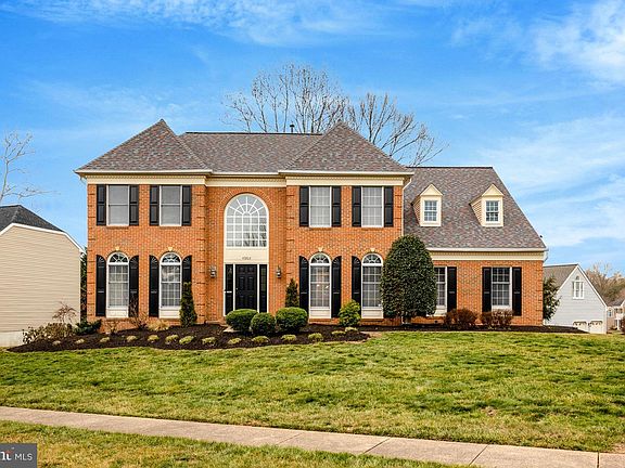 3rd image of 47203 Brasswood Pl