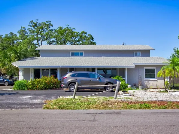 1215 69TH AVENUE W, BRADENTON, FL 34207
