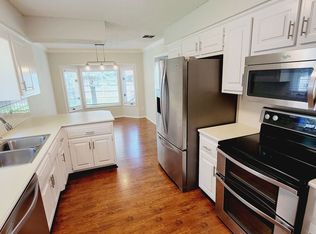 2211 E Cragmont St, Springfield, MO 65804