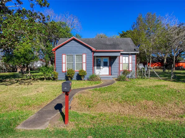 209 Avenue H, Van Vleck, TX 77482