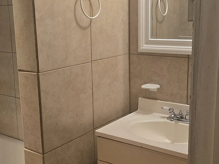 829 Richard Ave — Photo 38