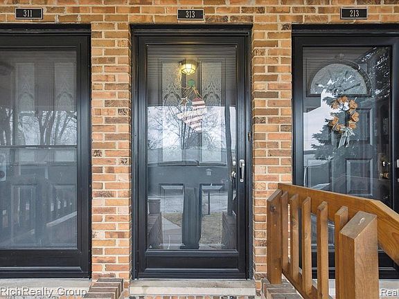 5th image of 313 Pinewood Cir #313