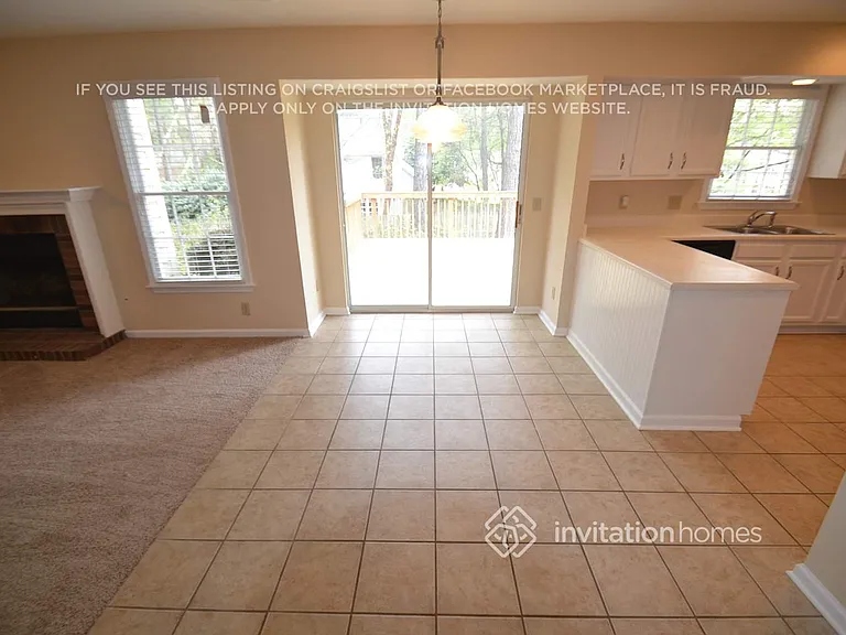 1402 Long Shadow Ct — Photo 4