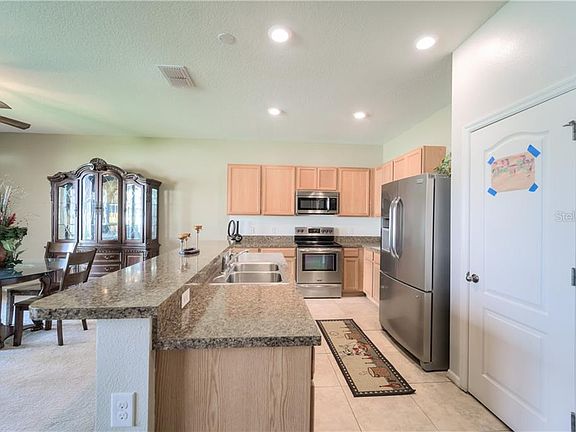 3rd image of 11532 Southern Creek Dr