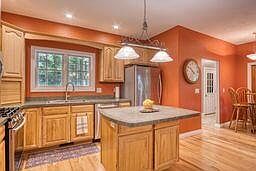 5th image of 4815 Ironwood Dr