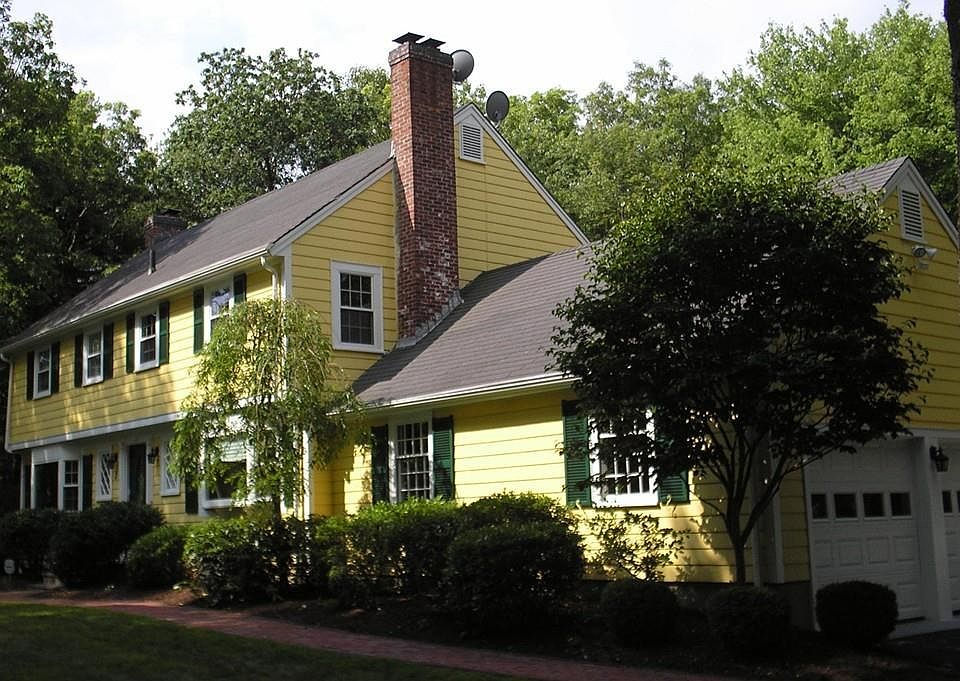 1st image of 7 Crest Dr #7