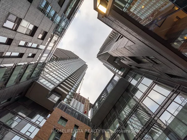 125 Blue Jays Way, Toronto, ON
