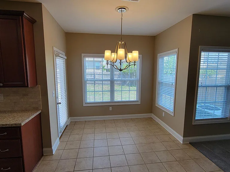 4155 Katherine Pl — Photo 9
