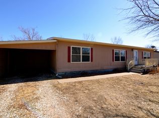 2812 Nelsons Lndg, Manhattan, KS 66502