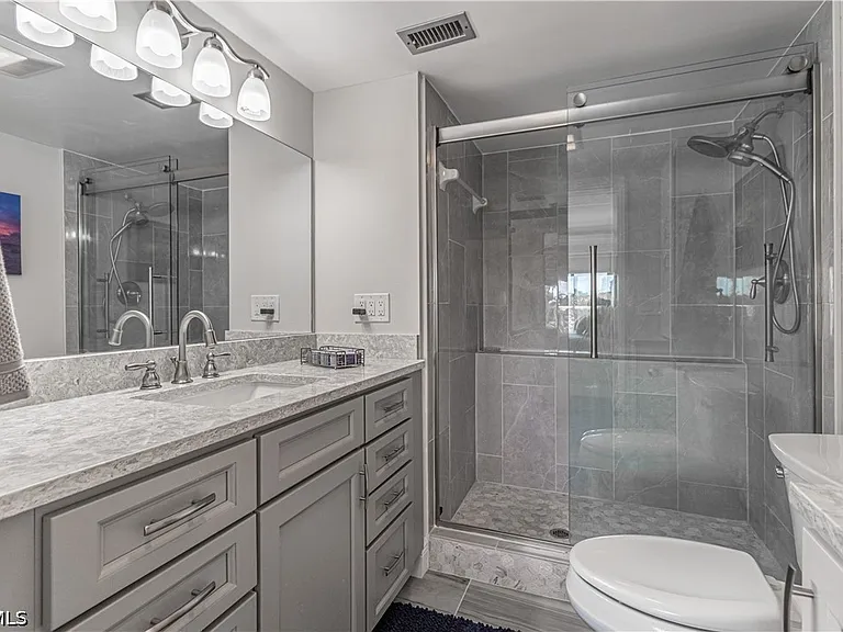 7430 Lake Breeze Dr #403 — Photo 9