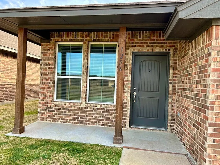 1256 Trailside Dr — Photo 1