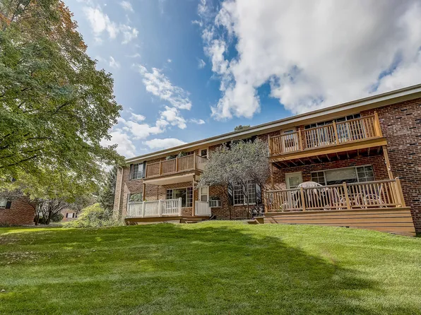 157 Linden Ln, Thiensville, WI 53092