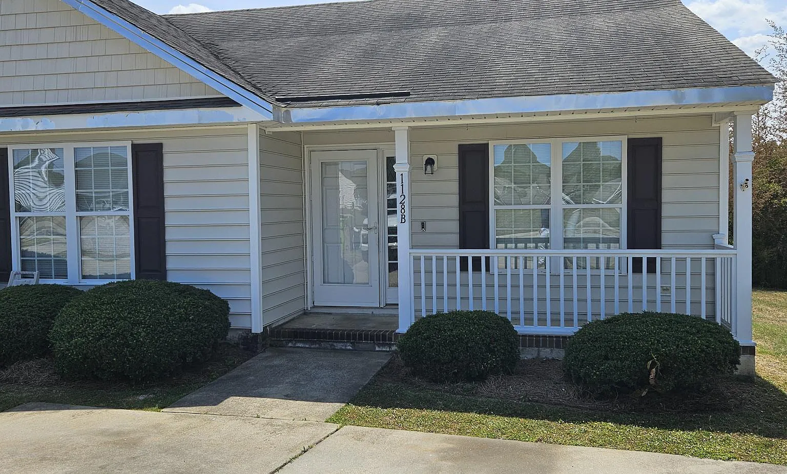 3 bed, $1,395 — Photo 1