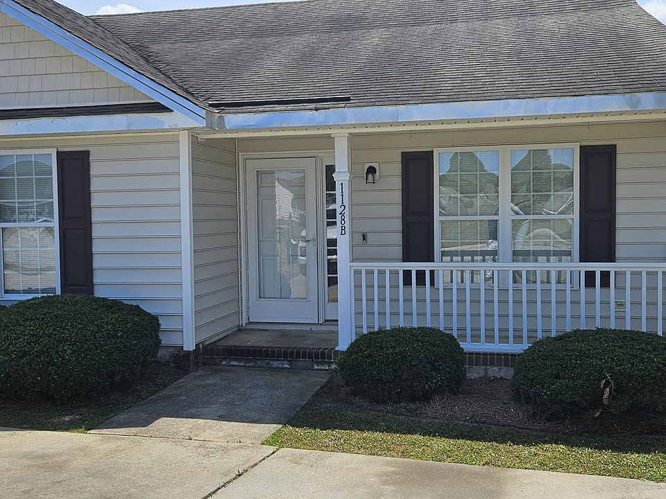 1st image of 1128 Crescent Meadows Dr #B