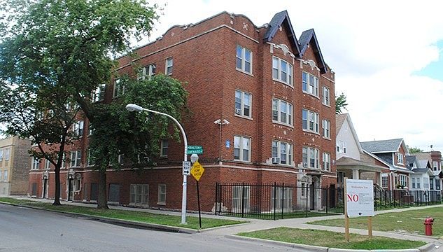1st image of 916 N Menard Ave