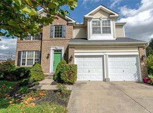 1175 Yankee Woods Dr, Dayton, OH 45458