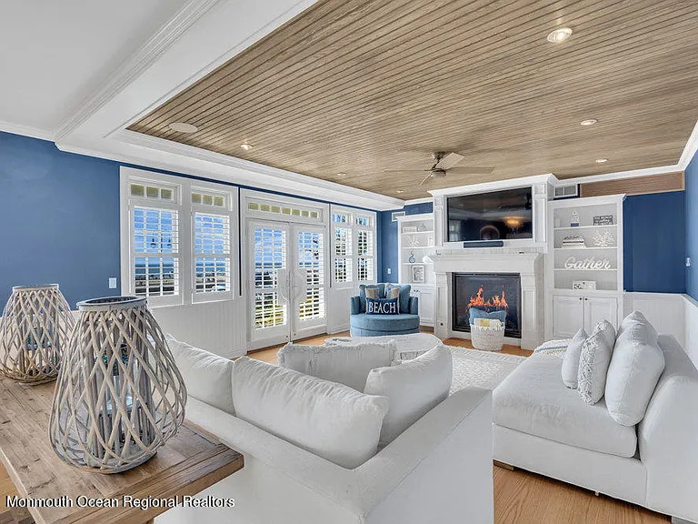 1302 Ocean Ave — Photo 4